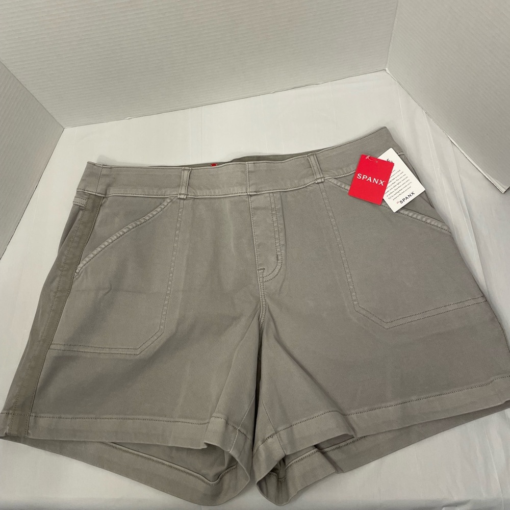 NWT Spanx Gray twill pull on shorts XL